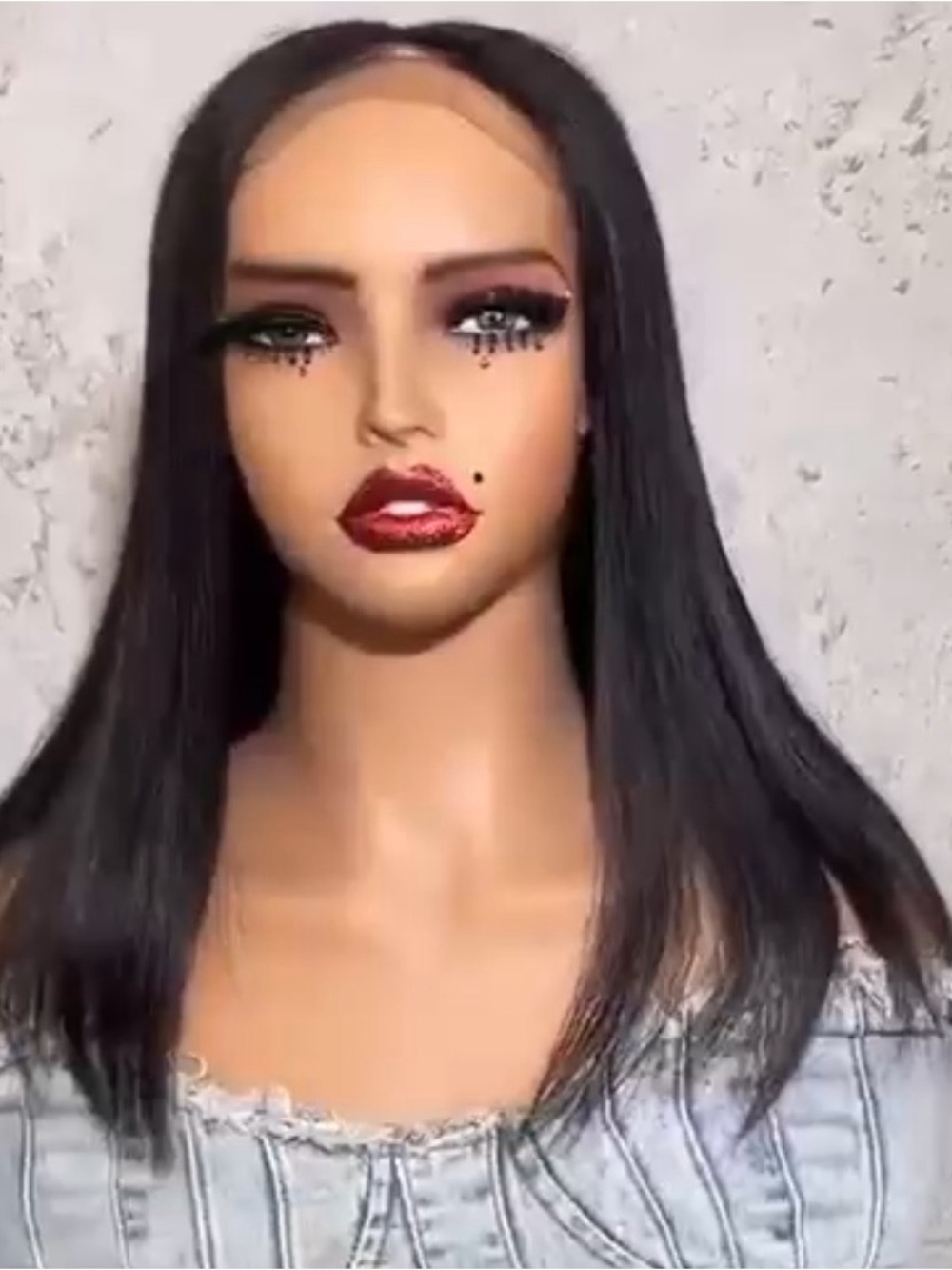 Black Straight Women's Lace Front Wig - Sleek Natural Look